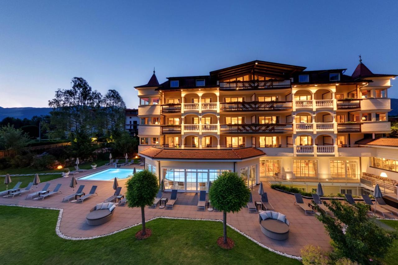 Majestic - Unique Spa Resort Brunico Luaran gambar