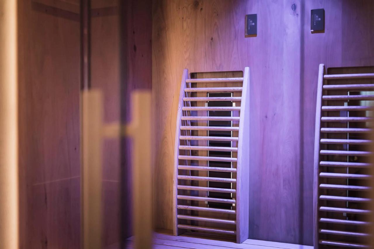 Majestic - Unique Spa Resort Brunico Luaran gambar