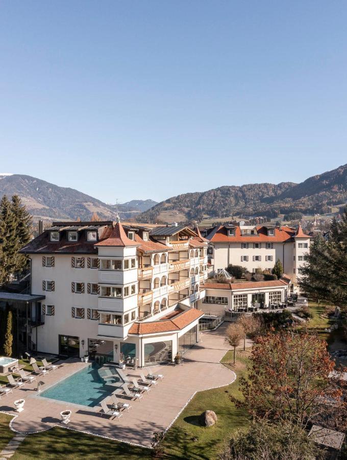 Majestic - Unique Spa Resort Brunico Luaran gambar
