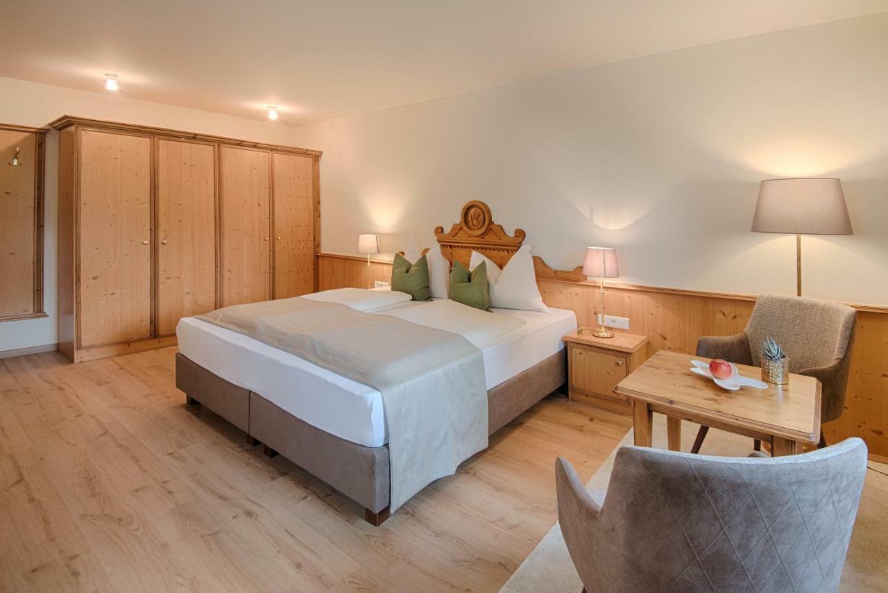 Majestic - Unique Spa Resort Brunico Luaran gambar