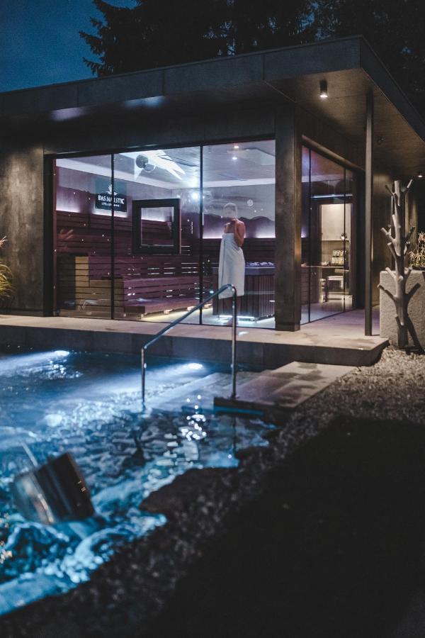 Majestic - Unique Spa Resort Brunico Luaran gambar